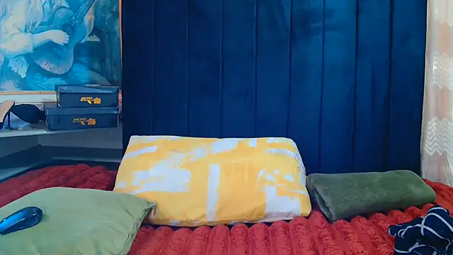 Snapshot of CaramelCandyxx chatting on July 2026 06:18:02 AM CaramelCandyxx online show from July 2026 06:18:02 AM