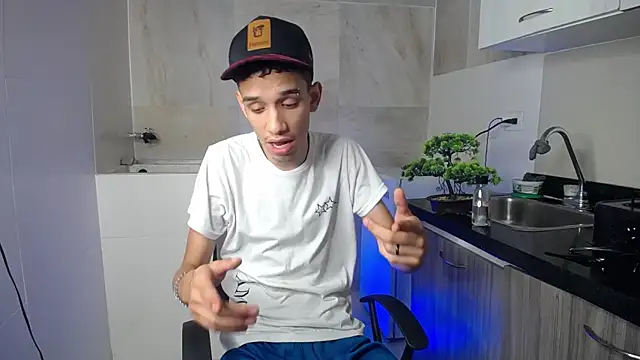 Zamaelprime  online show from April 2026 05:44:02 AM