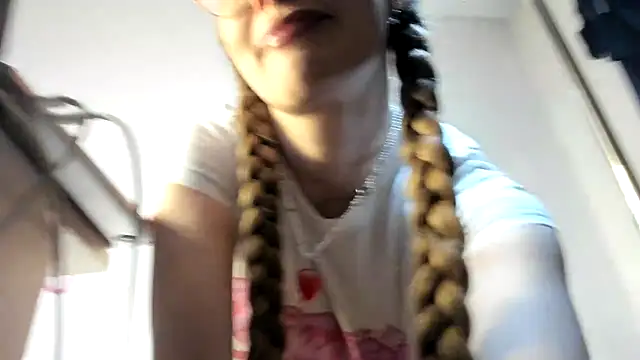 chloesweetbby online show from April 2026 10:04:01 PM