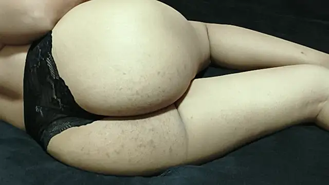 Monalive online show from April 2026 07:07:02 PM