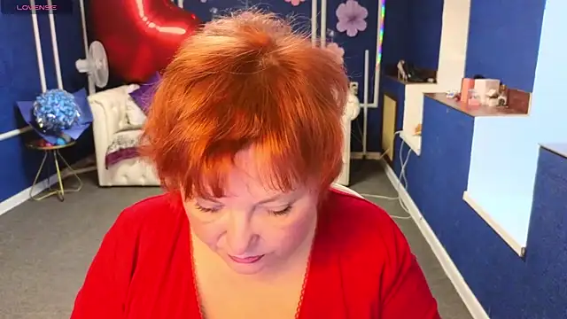 Kira Kingslee online show from April 2026 11:35:01 AM