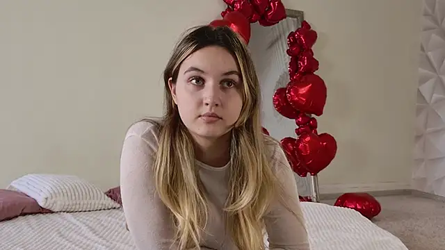 Lilly Eyes online show from March 2026 01:33:01 PM