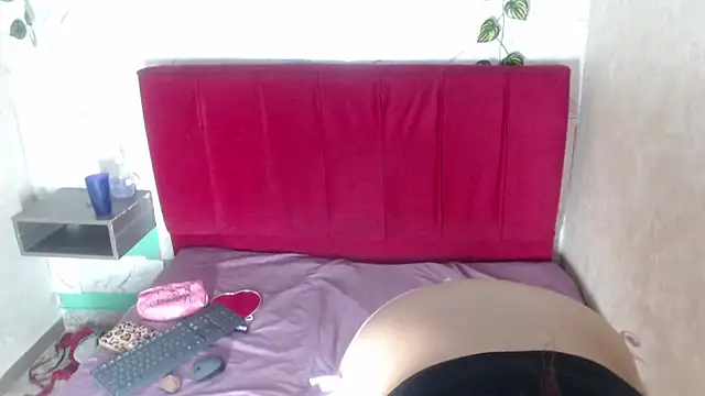 antonella belencm online show from April 2026 09:51:02 PM