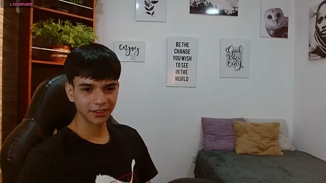 maxim rod online show from April 2026 09:40:02 PM