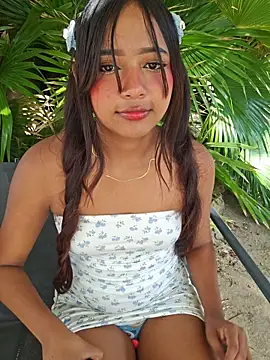 Pretty karol online show from May 2026 12:32:02 PM