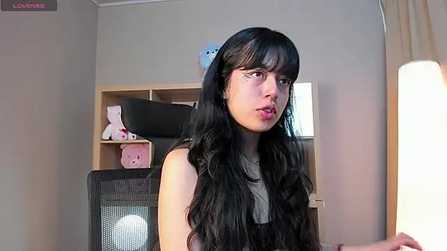 Saphyralux online show from June 2026 09:47:02 PM