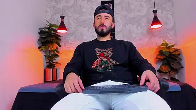 martin foster  online show from April 2026 04:10:02 AM