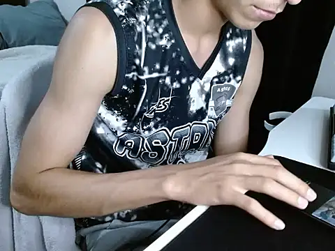 VazacGaming online show from April 2026 02:28:01 AM