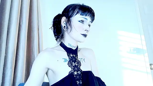 H3xD0ll online show from April 2026 12:04:01 AM