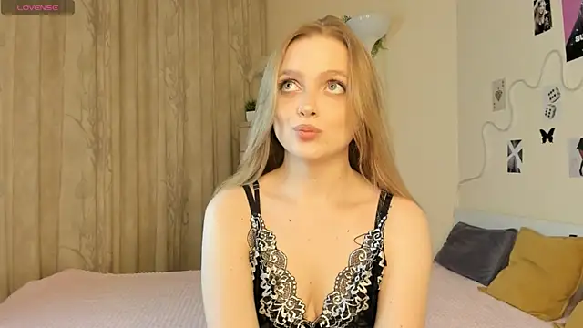 Calm Desire online show from April 2026 09:06:02 PM