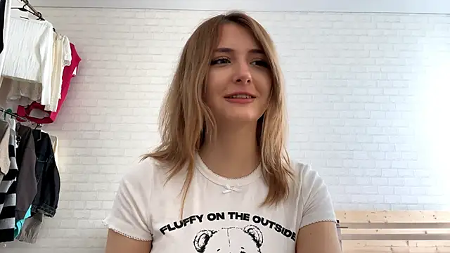 CassiPlacido online show from April 2026 08:45:02 AM