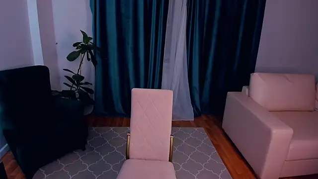 EnolaNewand online show from April 2026 09:42:01 PM