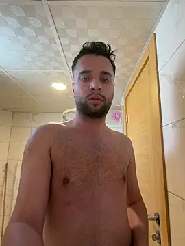 Arin21201 online show from April 2026 11:41:02 AM