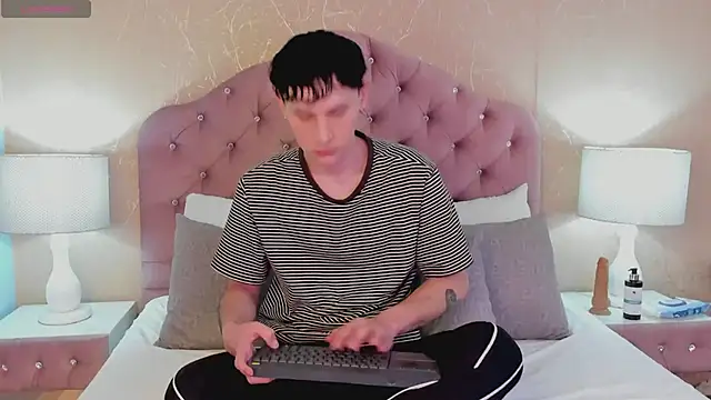 LephyStar online show from June 2026 11:18:01 PM