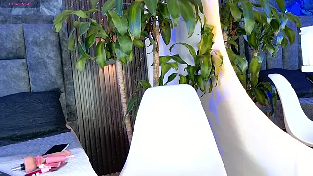 Amaia aa  online show from April 2026 07:58:01 PM