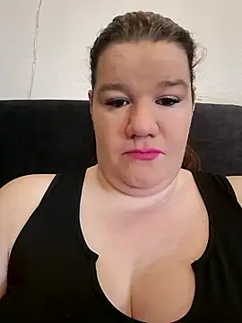 curvystachel42 online show from April 2026 11:18:02 AM