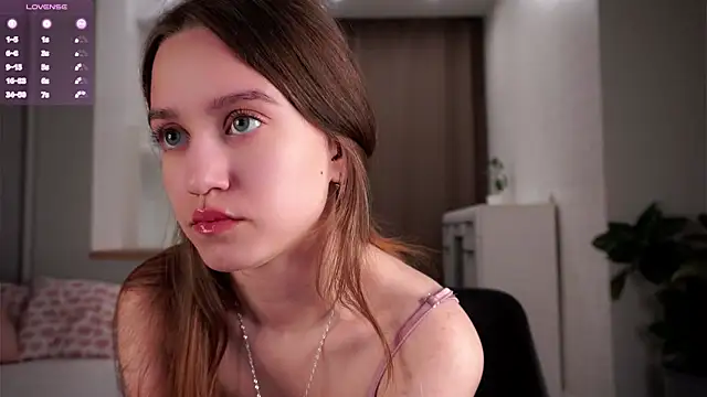 sinfulThea online show from April 2026 11:42:01 AM