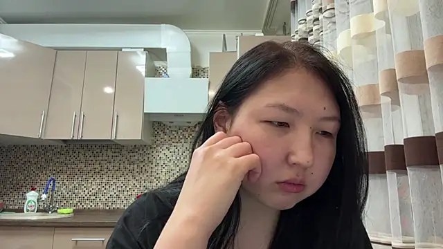 Ameliya kim online show from April 2026 09:23:01 PM