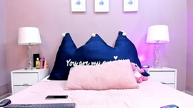 Snapshot of MAYTEMINAJ chatting on May 2026 09:56:02 PM MAYTEMINAJ online show from May 2026 09:56:02 PM