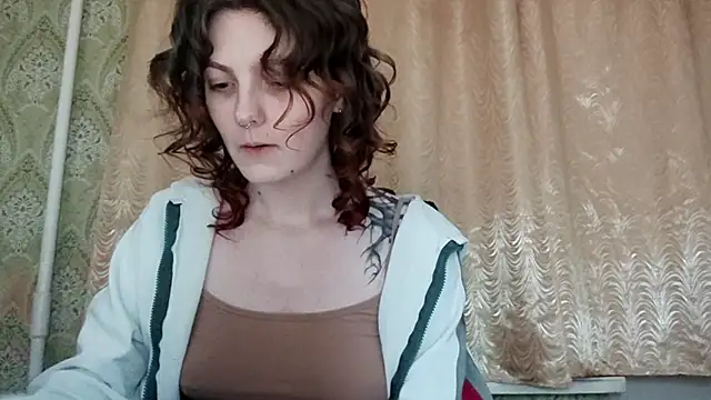 ShirleyNibbs online show from April 2026 07:58:01 PM