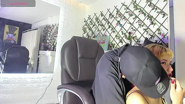 BarbieAndMax online show from April 2026 03:49:01 PM