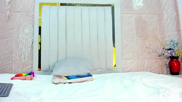 Brunettte Sweet online show from March 2026 11:32:01 AM