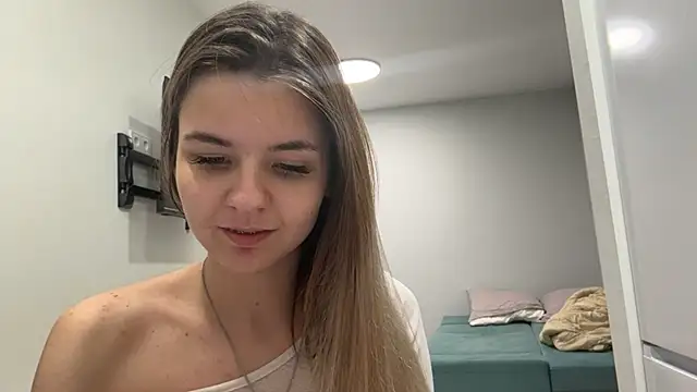 Peachy keens online show from April 2026 06:10:01 PM