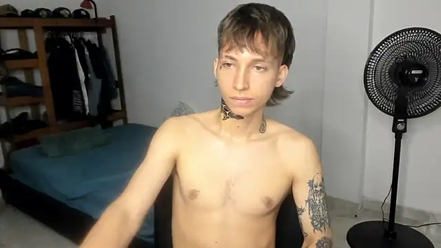 xam winn online show from April 2026 09:39:33 PM