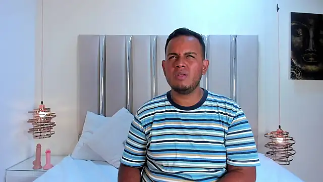 Jay Dusk online show from April 2026 04:01:01 AM