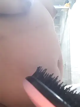 Amalianoir online show from April 2026 11:35:01 PM