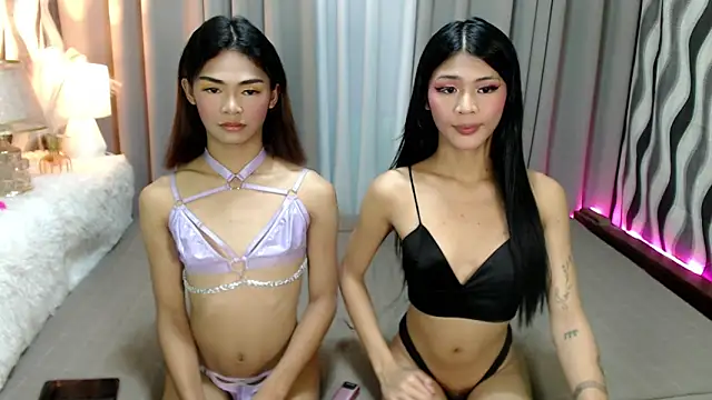 yourlady clara online show from April 2026 05:35:02 PM