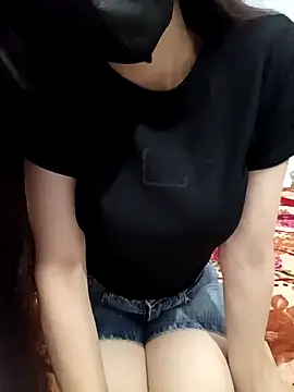 Anna Lovelly online show from April 2026 04:12:01 PM