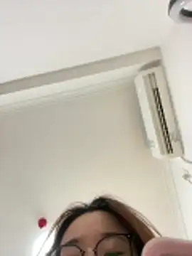 meimeibuguai online show from April 2026 12:04:01 PM