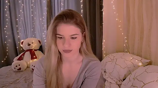 Snapshot of Alisa_Swan_ chatting on May 2026 02:55:02 PM Alisa Swan online show from May 2026 02:55:02 PM