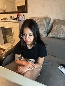 Z Milll online show from April 2026 03:20:02 PM