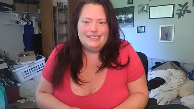 EmberVael online show from June 2026 09:08:02 PM