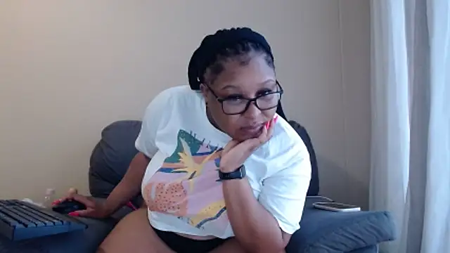 xxZoeyx online show from April 2026 05:10:01 AM