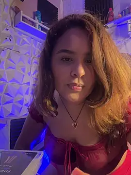 SaskiaDeluxe online show from April 2026 07:39:02 AM