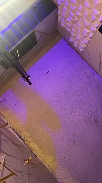 SaskiaDeluxe online show from April 2026 05:04:02 AM