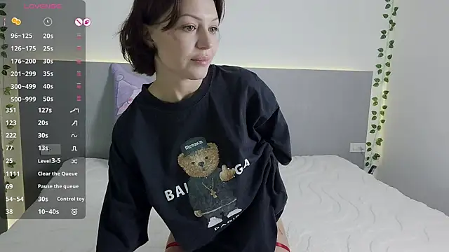 DollieJenni online show from April 2026 01:20:02 AM