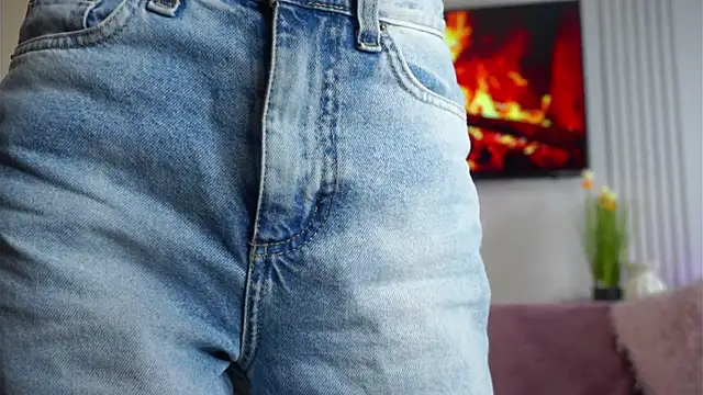 TeshaDurrell online show from April 2026 02:28:01 PM