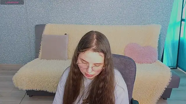 SofiDreamm online show from June 2026 03:01:02 PM