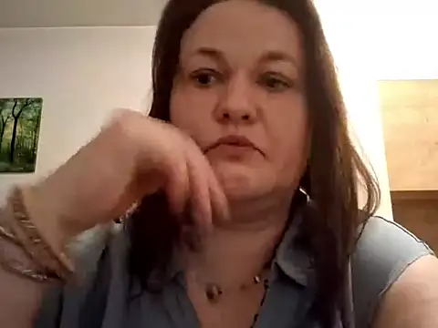 OpheliaMilf online show from April 2026 07:40:01 PM