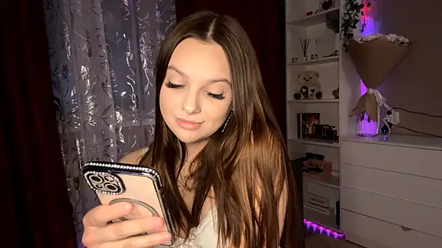 VictoriaSGS online show from April 2026 06:11:02 PM