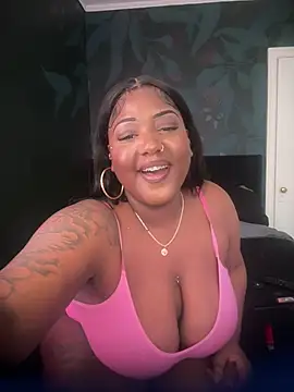 VERALONGG online show from April 2026 01:27:02 PM