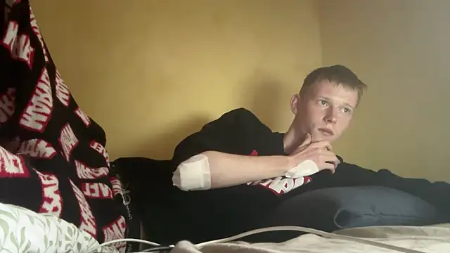 dreamy devi1 online show from April 2026 05:18:01 PM