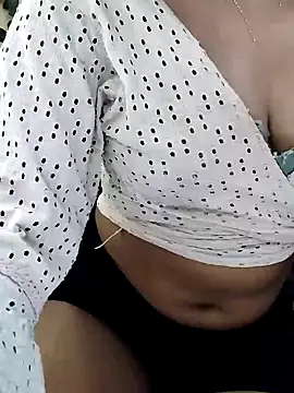 BlushingBunny  online show from April 2026 05:40:02 PM