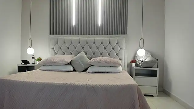 andy may18 online show from April 2026 01:27:01 PM