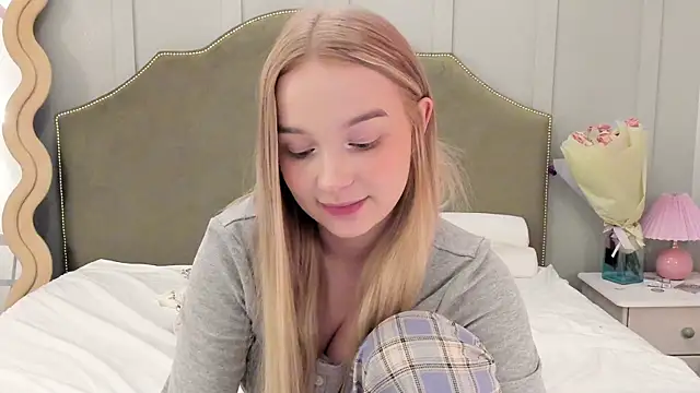 -mimi-mia- online show from April 2026 08:55:01 PM