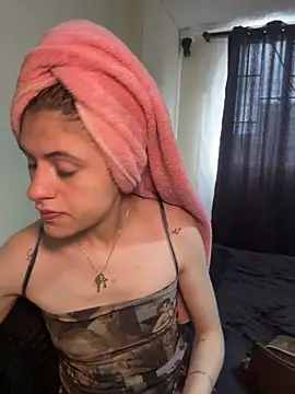 Lia fire online show from May 2026 06:46:02 PM